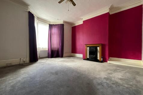 Hall Road, Hebburn, Tyne and Wear, NE31 3 bed terraced house for sale