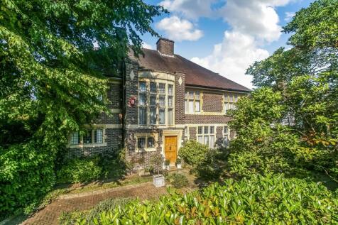 Castlemaine Avenue, South Croydon, CR2 6 bed detached house for sale