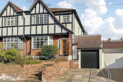 Rockhampton Road, South Croydon, CR2 3 bed semi