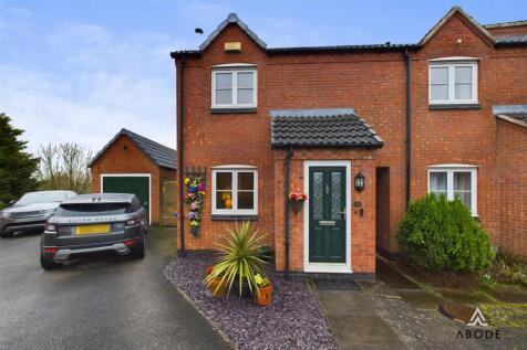2 bedroom semi-detached house for sale