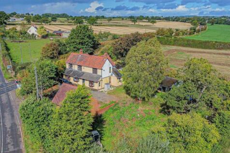Stone Road, Bramshall ST14 4 bed detached house for sale