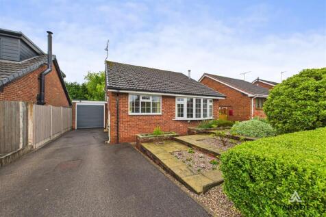 2 bedroom detached bungalow for sale