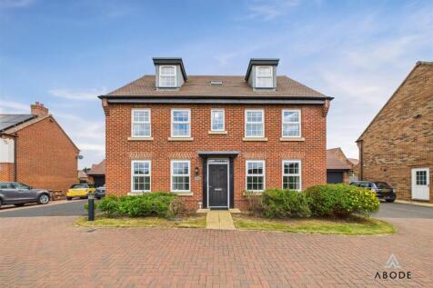 5 bedroom detached house for sale