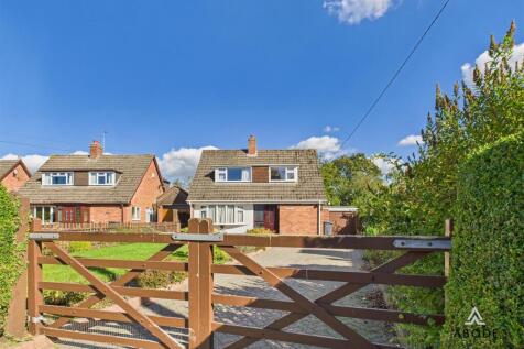 Uttoxeter Road, Uttoxeter ST14 4 bed detached house for sale
