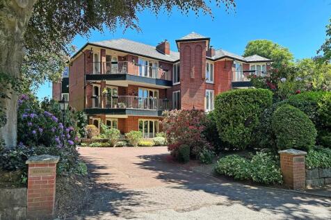 Leicester Road, Hale 2 bed apartment for sale