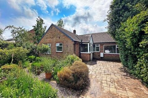 Chapel Lane, Hale Barns 3 bed detached bungalow for sale