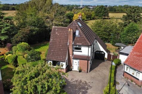 Kenmore Drive, Timperley, Altrincham 4 bed detached house for sale