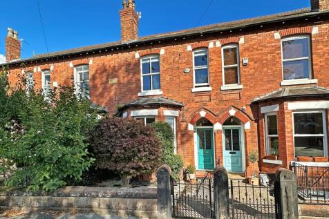 Oldfield Road, Altrincham 4 bed terraced house for sale