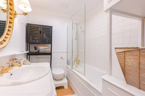 Onslow Gardens, South Kensington... 2 bed flat for sale