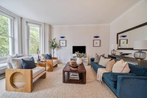 Cornwall Gardens, South Kensington... 2 bed flat for sale