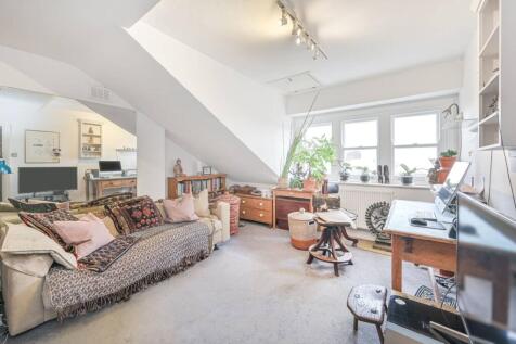Upper Park Road, Belsize Park, NW3 1 bed flat for sale
