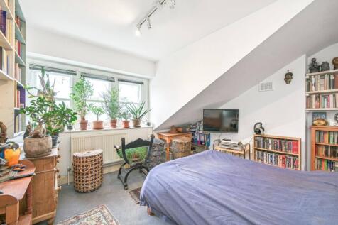 Upper Park Road, Belsize Park, NW3 1 bed flat for sale