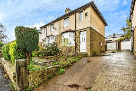 Botham Hall Road, Longwood, West... 3 bed semi