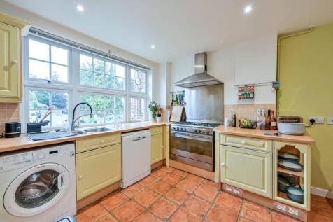 Brooklyn Close, Woking, GU22 3 bed terraced house for sale