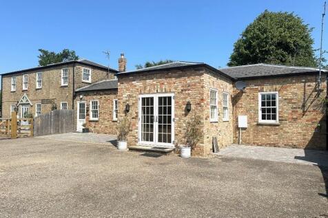 2 bedroom semi-detached bungalow for sale