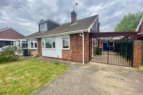 3 bedroom chalet for sale