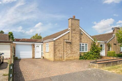 Bedford Road, Cranfield, 2 bed detached bungalow for sale