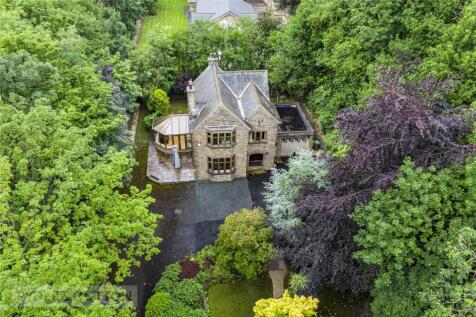Lowergate, Huddersfield, West... 2 bed detached house for sale