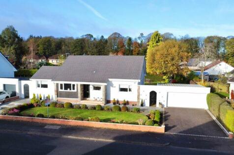 4 bedroom detached bungalow for sale