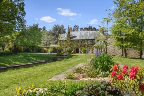 7 bedroom country house for sale