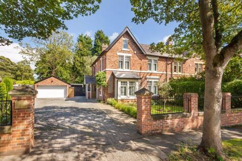 Forest Avenue, Forest Hall, North... 3 bed semi