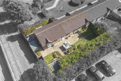 River Court, Chapmore End SG12 3 bed bungalow for sale