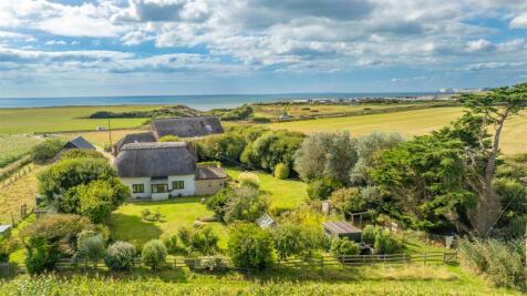 4 bedroom farm house for sale