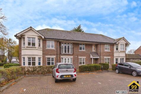 Quinton Fields, Emsworth, Hampshire... 2 bed flat for sale