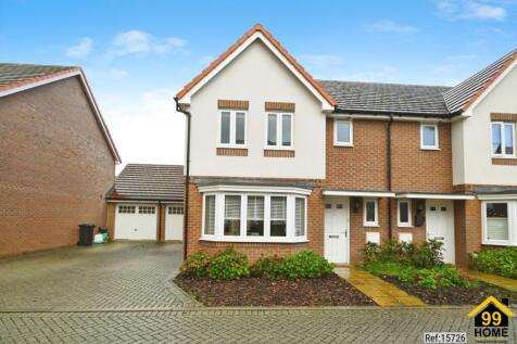 3 bedroom semi-detached house for sale