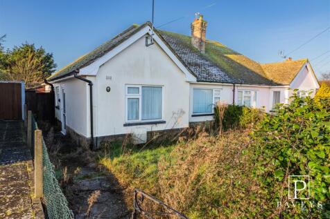 2 bedroom semi-detached bungalow for sale