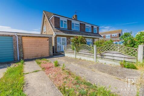 Village Close, Kirby Cross... 3 bed semi