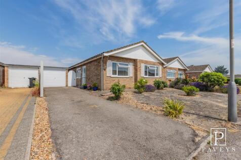 Orchard Drive, Great Holland... 3 bed detached bungalow for sale