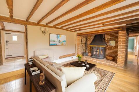 High Street, Burwash 4 bed cottage for sale