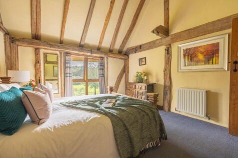 Marley Lane, Battle 5 bed barn for sale