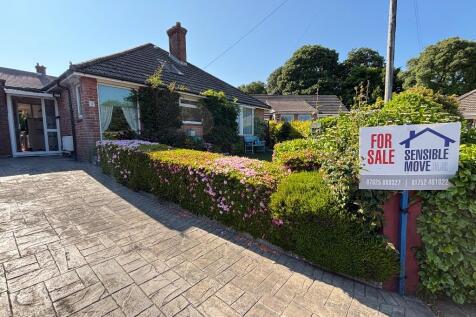2 bedroom detached bungalow for sale