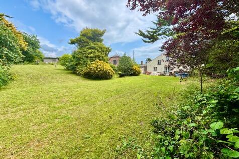 8 bedroom detached house for sale