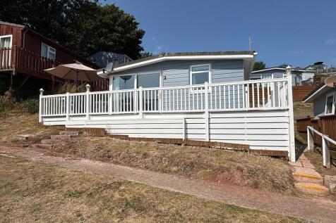 2 bedroom lodge for sale