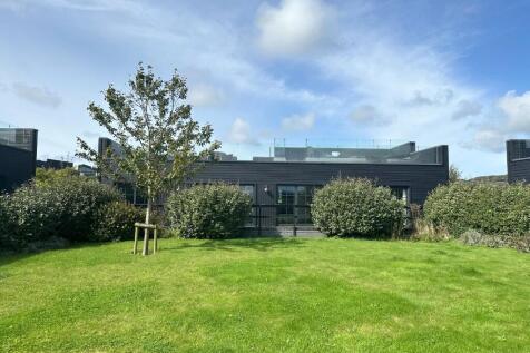 4 bedroom lodge for sale