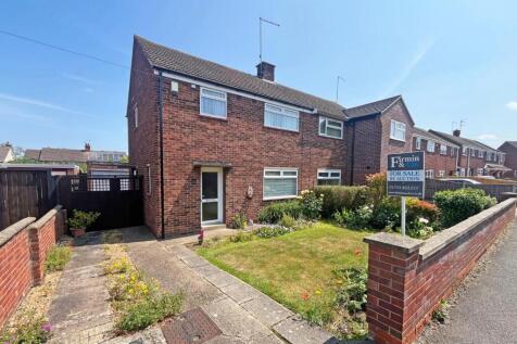 Peake Close, Peterborough PE2 3 bed semi