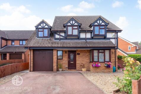 Ramerick Gardens, Arlesey, SG15 6XZ 4 bed detached house for sale