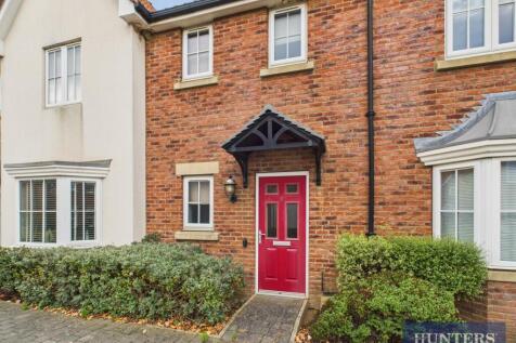 Perran Court, Moor Road, Filey 2 bed terraced house for sale