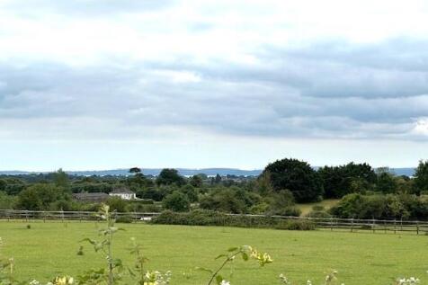 4 bedroom detached bungalow for sale
