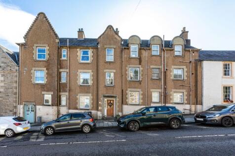 44d Castlegate, Jedburgh TD8 6BB 3 bed flat for sale