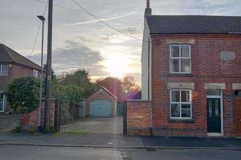 Main Street, Thringstone, Coalville... 3 bed semi