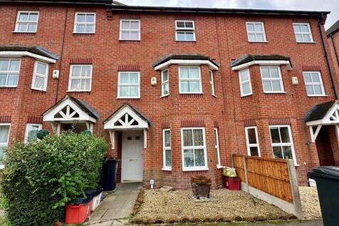 Staples Drive, Coalville, LE67 4 bed terraced house for sale