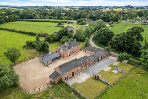 Dalbury Lees Ashbourne, Derbyshire... 12 bed farm house for sale