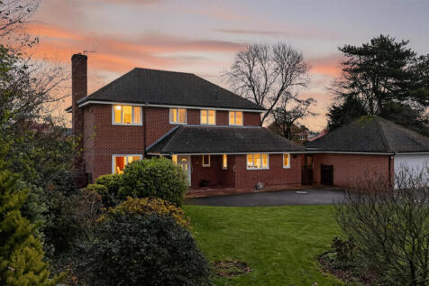 Grove Park, Etwall, Derbyshire DE65 6NS 4 bed detached house for sale