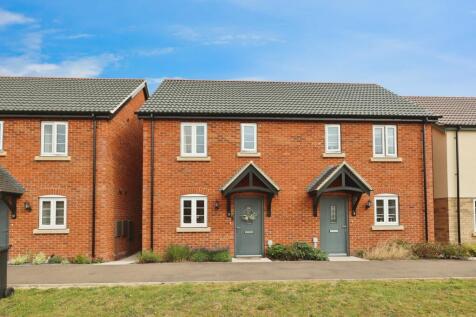Dixon Place, Dunholme, Lincoln... 2 bed semi