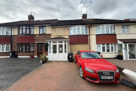 4 bedroom terraced house for sale