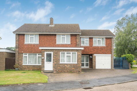 5 bedroom detached house for sale